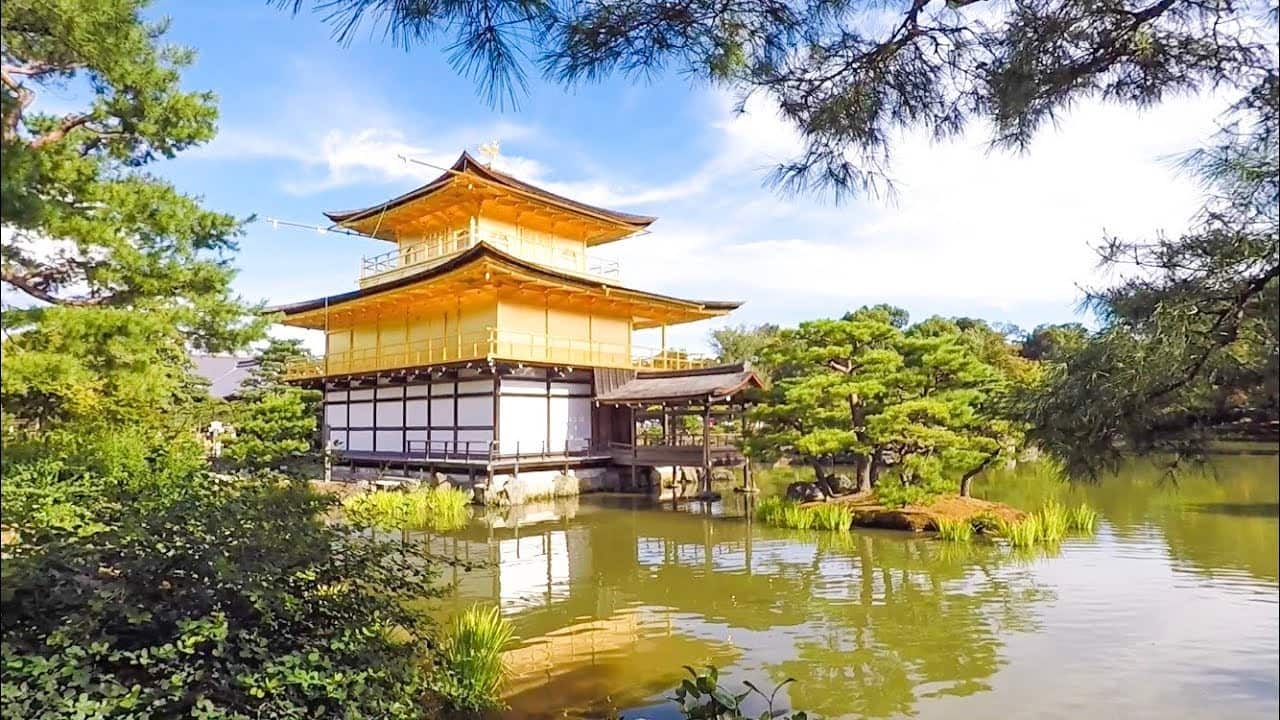 Đền Kinkaku-ji dát vàng